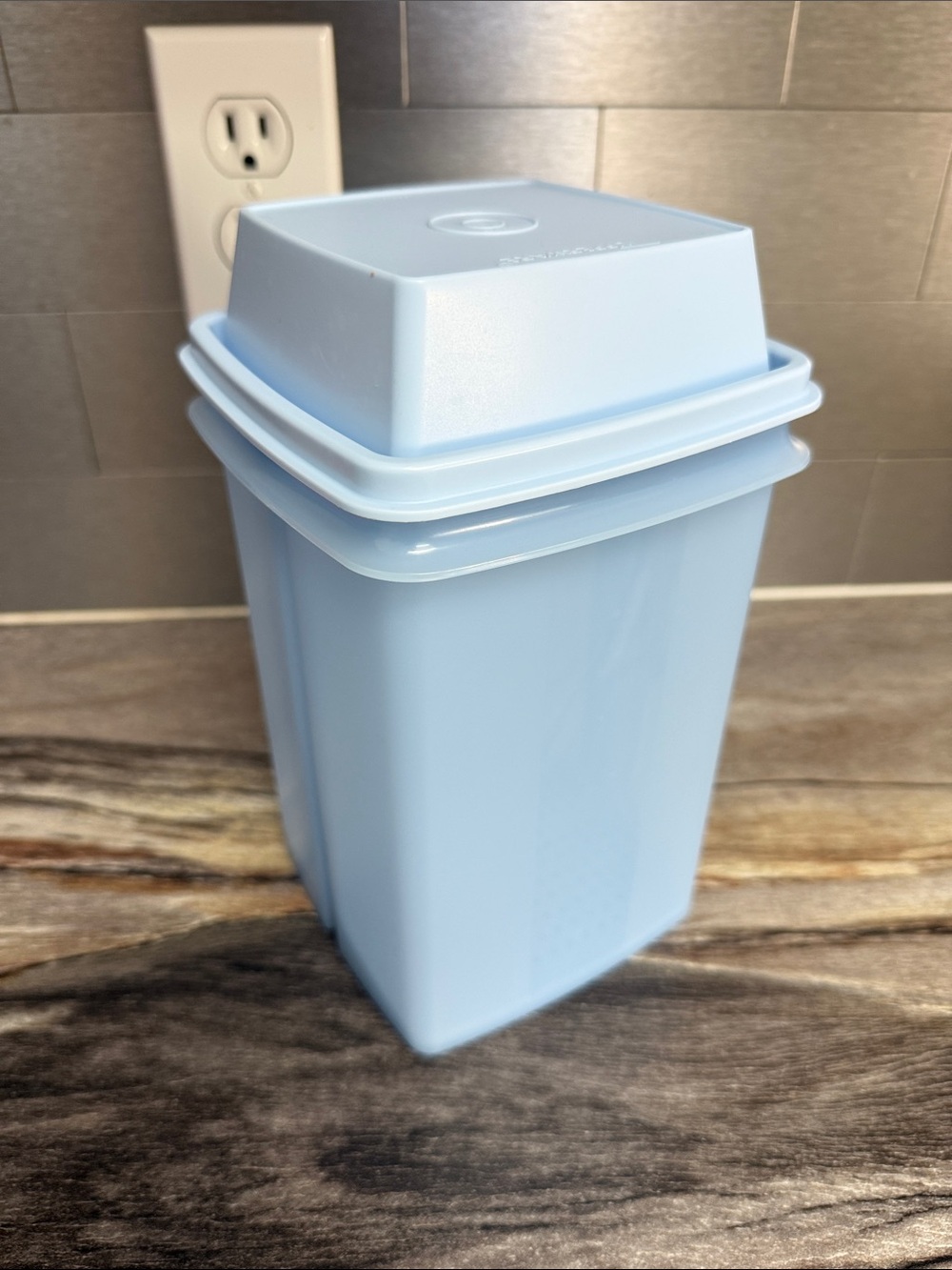 Tupperware Light Blue Pick a Deli Container with Lid